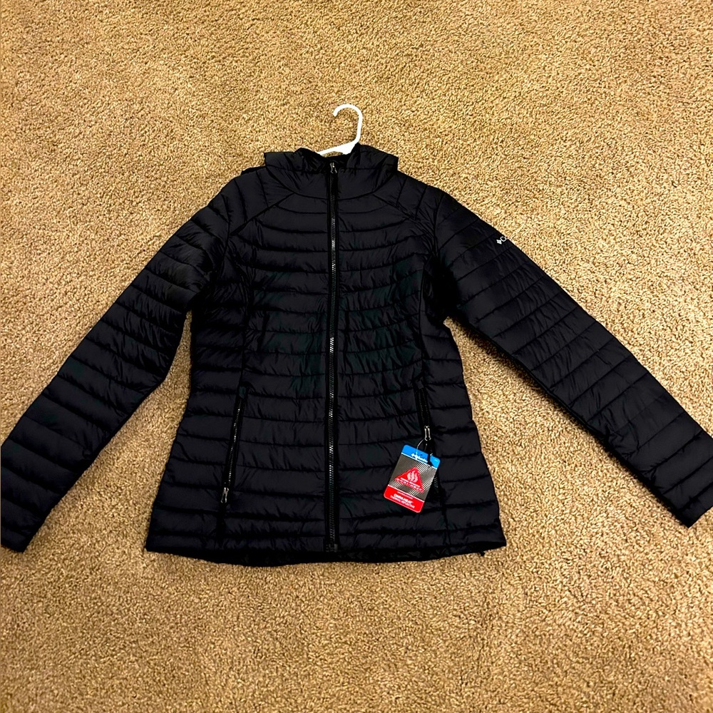 Women’s hoppers crossing hooded Columbia jacket